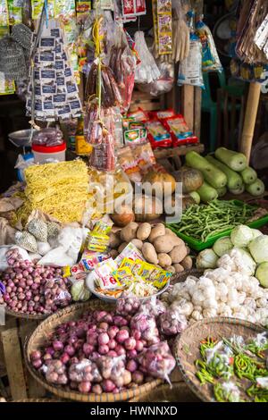 Philippinen, Luzon, Provinz Sorsogon, Donsol, Obst und Gemüse auf dem Markt Stockfoto