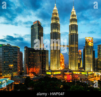 Die Petronas Twin Towers und das Stadtzentrum, Kuala Lumpur, Malaysia Stockfoto