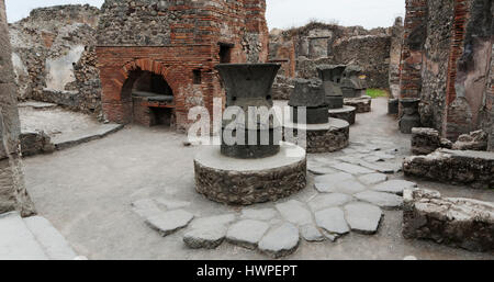 Bäckerei in Pompeji Stockfoto