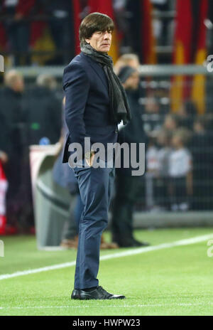 Dortmund, Deutschland. 22. März 2017. Deutschlands Trainer Joachim Loew vor das Länderspiel zwischen Deutschland und England im Signal Iduna Park in Dortmund, Deutschland, 22. März 2017. Foto: Christian Charisius/Dpa/Alamy Live News Stockfoto