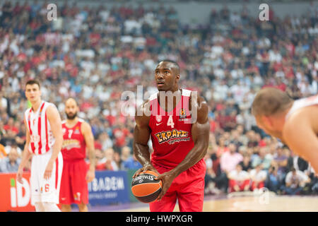 Belgrad, Serbien. 22. März 2017. Patric Jung von Olympiakos Piräus in Aktion während der 2016/2017 Turkish Airlines EuroLeague regulären Saison Runde 27 Spiel zwischen Crvena Zvezda MTS Belgrad und Olympiakos Piräus in der Kombank Arena am 22. März 2017 in Belgrad, Serbien. Bildnachweis: Nikola Krstic/Alamy Live-Nachrichten Stockfoto