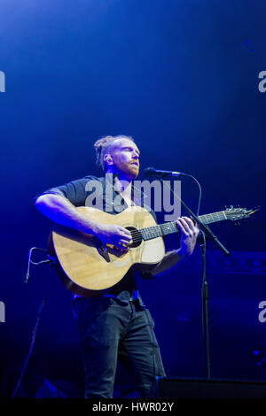 London, UK. 3. April 2017. Newton Faulkner erscheinen in der Royal Albert Hall, London auf 03.04.2017 Credit: The Foto Zugang/Alamy Live News Stockfoto