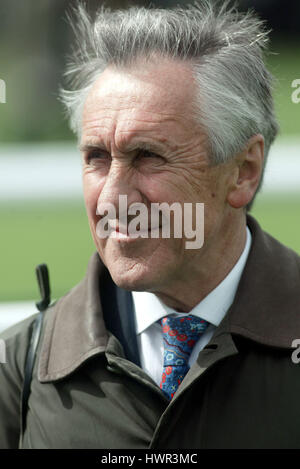 BILL TURNER RACE HORSE TRAINER NEWMARKET RACECOURSE ENGLAND 3. Mai 2003 Stockfoto