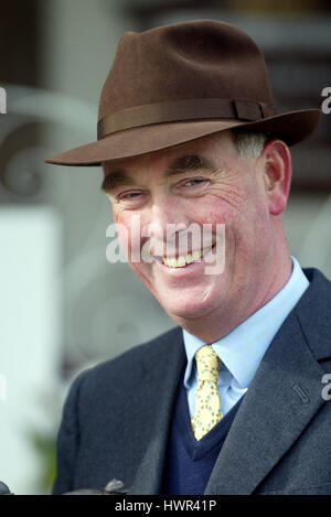 HENRY CANDY RACE HORSE TRAINER DONCASTER RACECOURSE DONCASTER 20. März 2003 Stockfoto