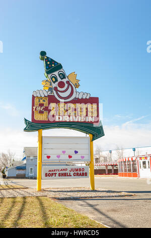 WALL TOWNSHIP, NEW JERSEY - 20. März 2017: Ein Blick auf das jetzt geschlossenen Zirkus Drive-in Zeichen, ein lokales Wahrzeichen Stockfoto