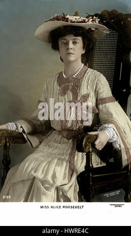 Alice Roosevelt Longworth - Porträt, 1904. Tochter von Theodore Roosevelt, 26. Präsident der Vereinigten Staaten und seiner ersten Frau Alice Hathaway Lee: 12. Februar 1884 – 20. Februar 1980. Stockfoto