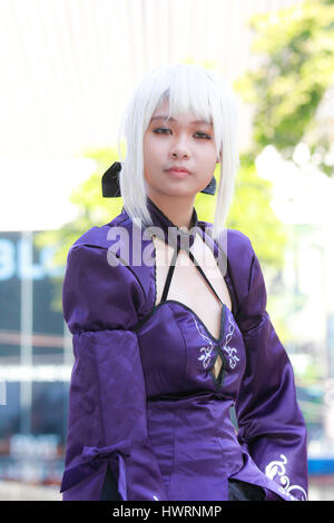 Bangkok - Feb 12: Eine unbekannte japanische Anime Cosplay Pose am Februar 12, 2017 am Central World, Bangkok, Thailand. Stockfoto