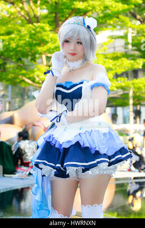 Bangkok - Feb 12: Eine unbekannte japanische Anime Cosplay Pose am Februar 12, 2017 am Central World, Bangkok, Thailand. Stockfoto