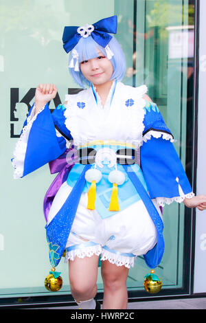 Bangkok - Feb 12: Eine unbekannte japanische Anime Cosplay Pose am Februar 12, 2017 am Central World, Bangkok, Thailand. Stockfoto