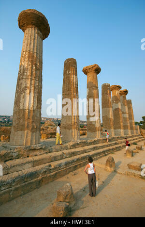 Tempel des Herkules (Herakles), Tal der Tempel, Agrigento, Sizilien, Italien Stockfoto