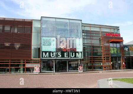 Stedelijk Museum Alkmaar am Canadaplein Square in zentralen Alkmaar, Niederlande Stockfoto