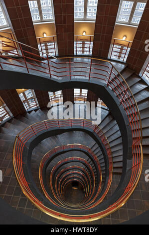 Runde Treppe im Kontor bauen Sprinkenhof, Hamburg, Deutschland Stockfoto