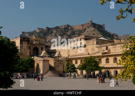 Das Amber Fort, herrliche befestigten Palast in der Nähe von Jaipur, Rajasthan, Indien. Diese Maharadscha-Residenz auf Maota See gelegen wurde in 2013 Unesco Stockfoto