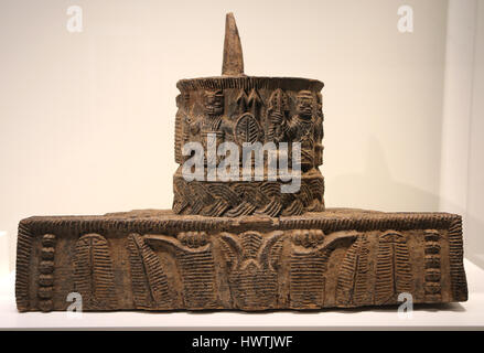 Altar an der Hand. 19. Jahrhundert, Ikegobo. Benin Reich, Edo Menschen. Nigeria. Holz geschnitzt Stockfoto