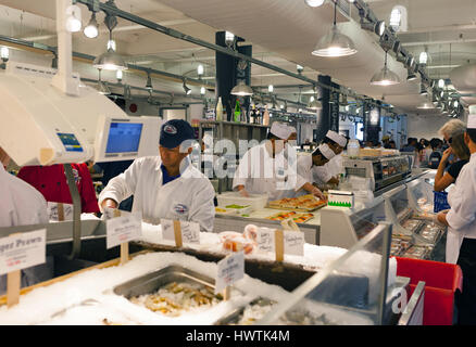 New York City, Usa - 12. Juli 2015: Chelsea Market auf 9th Avenue. Der Markt hat eine Reihe von Restaurants und Food-Läden. Stockfoto