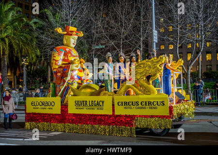 San Francisco, Kalifornien - 11. Februar 2017: Chinesisches Neujahr Feier Parade in der beliebten und bunte Chinatown Viertel in San Francisco. Stockfoto