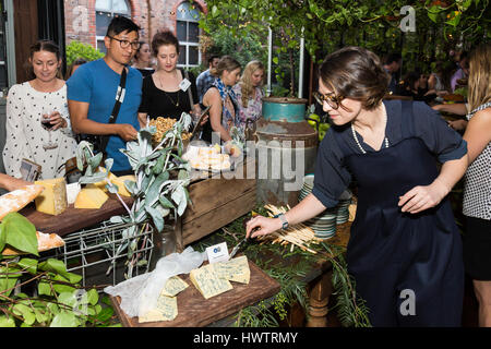 Die Australian Grand Molkerei Awards präsentiert ein Abend der Käse, der Garten von Alexandria, Huntley Street, Alexandria, Sydney, Australien. Stockfoto