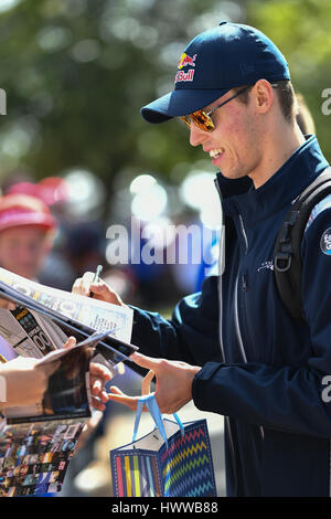 Albert Park, Melbourne, Australien. 23. März 2017. Daniil Kvyat (RUS) #26 aus der Scuderia Toro Rosso-Team bei der 2017 Australian Formula One Grand Prix im Albert Park in Melbourne, Australien. Bildnachweis: Cal Sport Media/Alamy Live-Nachrichten Stockfoto