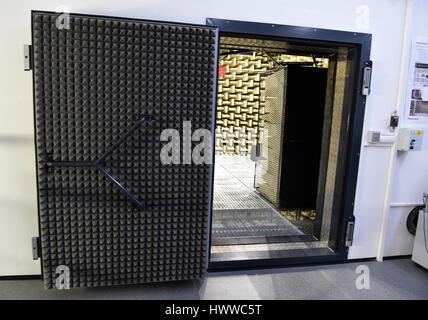 Pressekonferenz am Öffnung Nachhall freie Kammer der Firma Honeywell in Brno, Tschechische Republik, 23. März 2017. (Foto/Vaclav Salek CTK) Stockfoto