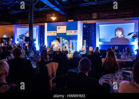 York, UK. 23. März 2017. Janet Straße-Porter CBE, Englisch Berühmtheit, Medien-Persönlichkeit, Journalist und Sender und aktuellen Moderator wenn ITV Loose Women, richtet sich an Mitglieder von York und North Yorkshire Chamber Of Commerce in ihrer jährlichen Dinner. Die Veranstaltung fand in der National Railway Museum und Ms Street-Porter sprach offen einem verpackten Publikum von Business-Männer und Frauen, Erinnerungen an ihre Erlebnisse und Gliederung ihrer Vision für Jahr100, eine Kampagne, die Gesellschaft zu 100 gesunde Jahre Leben vorbereiten soll. Foto Bailey-Cooper Fotografie/Alamy Live-Nachrichten Stockfoto