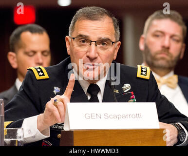 Washington, uns. 23. März 2017. Vereinigte Staaten Armee-General Curtis M. Scaparrotti, Commander, US-europäischen Befehl/Supreme Allied Commander Europe, bezeugt vor uns Senate Committee on Armed Services auf "Kommandobereichs" auf dem Capitol Hill in Washington, DC auf Donnerstag, 23. März 2017. Bildnachweis: Ron Sachs/CNP - NO-Draht-SERVICE - Foto: Ron Sachs/Consolidated/Dpa/Alamy Live News Stockfoto