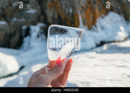 Klare und eindeutige Eis auf dem See. Stockfoto