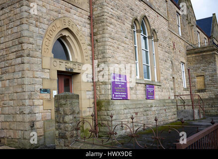 Ehemalige Schule Board Office nun ein Zentrum für Erwachsenenbildung, neue Mühlen, High Peak, Derbyshire Stockfoto