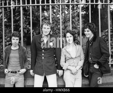 Britische Power-pop-Gruppe stellen die Freunde vor einer live-Performance in London, England am 20. August 1978. L-R Chris Skornia, Patrick Collier, Steve Bray, Mark Henry. Stockfoto