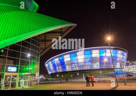 Der schottische Veranstaltung Campus (SEC) Glasgow, Schottland - The SSE Hydro und SEC Armadillo bei Nacht Stockfoto