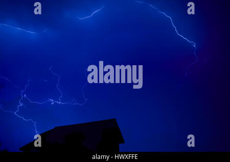 Ein Blitz am Himmel Stockfoto
