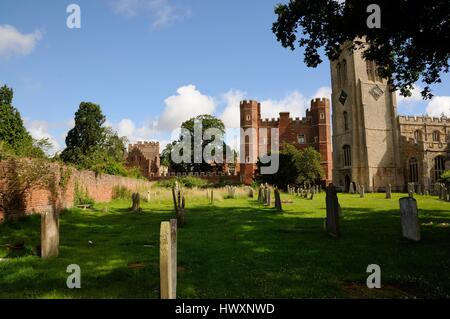 Buckden Towers, Buckden, Cambridgeshire, waren einst der Palast Oif der Bischöfe von Lincoln. Ihre berühmteste Einwohner war Königin Katherine von Aragon, Stockfoto