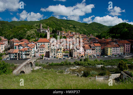 Panorama des Dorfes Campo Ligure, Teil des Vereins den schönsten italienischen Dörfern. Befindet sich in Ligurien Stockfoto