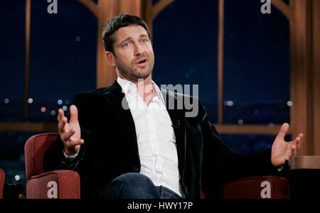 Schauspieler Gerard Butler während ein Segment der 'Late Late Show with Craig Ferguson"bei CBS Television City in Los Angeles, Kalifornien am 7. Oktober 2009. Foto von Francis Specker Stockfoto