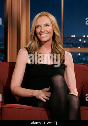 Schauspielerin Toni Collette während ein Segment der 'The Late Late Show with Craig Ferguson"bei CBS Television City in Los Angeles, Kalifornien, am 29. Juli 2009. Foto von Francis Specker Stockfoto