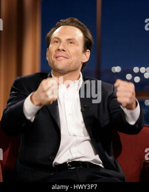 Schauspieler Christian Slater während ein Segment der 'The Late Late Show with Craig Ferguson"bei CBS Television City in Los Angeles am Donnerstag, 6. November 2008. Foto von Francis Specker Stockfoto