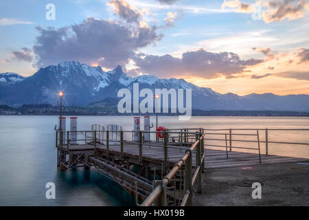 Schloss Oberhofen, Thunersee, Berner Oberland, Bern, Schweiz, Europa Stockfoto