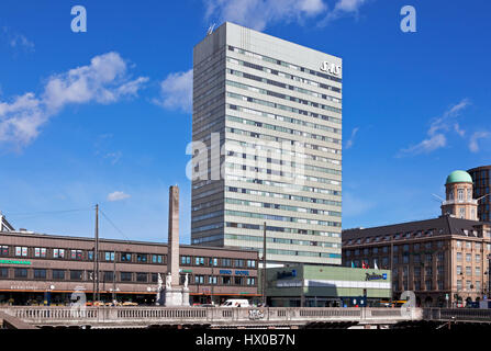 Das Radisson Blu Royal Hotel, das SAS Hotel, Vesterbrogade, zentrale Kopenhagen, Dänemark. Architekt Arne Jacobsen. -Vorne, links der Liberty-Spalte. Stockfoto