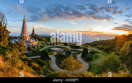 Doi Inthanon Nationalpark bei Sonnenuntergang, Chiang Mai, Thailand Stockfoto