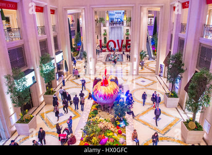 LAS VEGAS - JAN 08: Chinesisches Neujahr Verzierungen an den venezianischen Hotel & Casino in Las Vegas am 8. Januar 2017. Es gehört mit mehr als 4000 Suiten Stockfoto