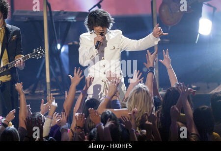 Lead-Sänger singt Joe Jonas während der Jonas Brothers Performance bei den 2007 American Music Awards im Nokia Theatre in Los Angeles auf Sonntag, 18. November 2007. Bildnachweis: Francis Specker Stockfoto