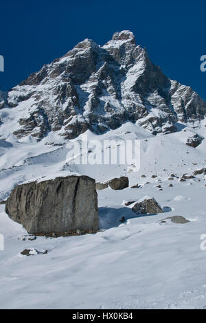 Blick auf das Matterhorn-Tal und seine Hänge Stockfoto