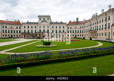 Das Rokoko-Schloss Esterhazy in Fertod gelegen, auch genannt das ungarische Versailles Stockfoto