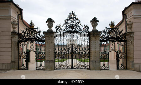 Das Rokoko-Schloss Esterhazy in Fertod gelegen, auch genannt das ungarische Versailles Stockfoto