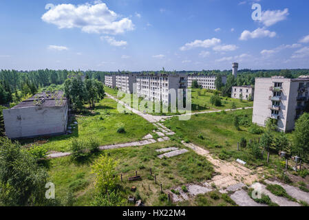 Luftbild vom Gebäude Dach auf Skrunda-1 Geisterstadt, ehemaligen Gelände der sowjetischen Dnepr Radarstation aus der Zeit des Kalten Krieges in der Nähe von Skrunda Stadt in Lettland Stockfoto