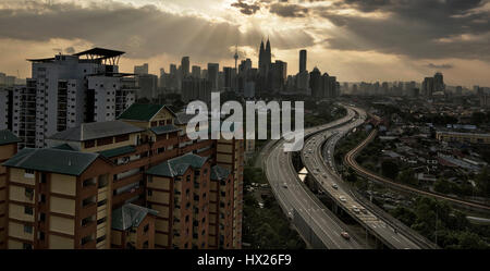 Sonnenuntergang am Jelatek Ampang Stockfoto