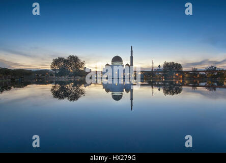 Wunderschöne Moschee Puchong Moschee Stockfoto