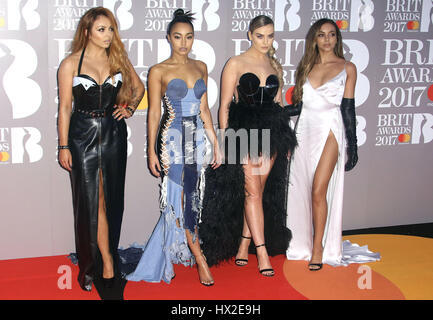 22. Februar 2017 - Jesy Nelson, Leigh-Anne Pinnock, Perrie Edwards und Jade Thirlwall von Little Mix an den BRIT Awards 2017 in The O2 Arena, Greenw Stockfoto