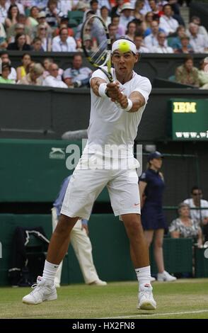 RAFAEL NADAL Spanien Spanien WIMBLEDON LONDON ENGLAND 24. Juni 2010 Stockfoto