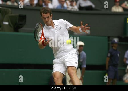 ANDY MURRAY Großbritannien Großbritannien WIMBLEDON LONDON ENGLAND 24. Juni 2010 Stockfoto