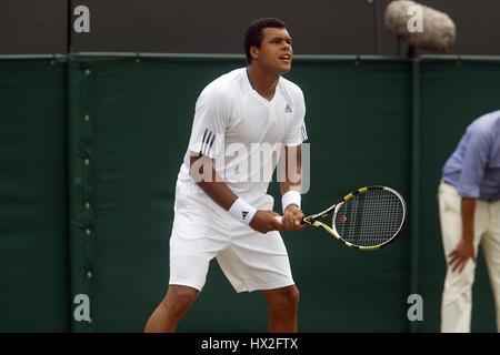 JO-WILFRIED TSONGA Frankreich Frankreich WIMBLEDON LONDON ENGLAND 24. Juni 2010 Stockfoto